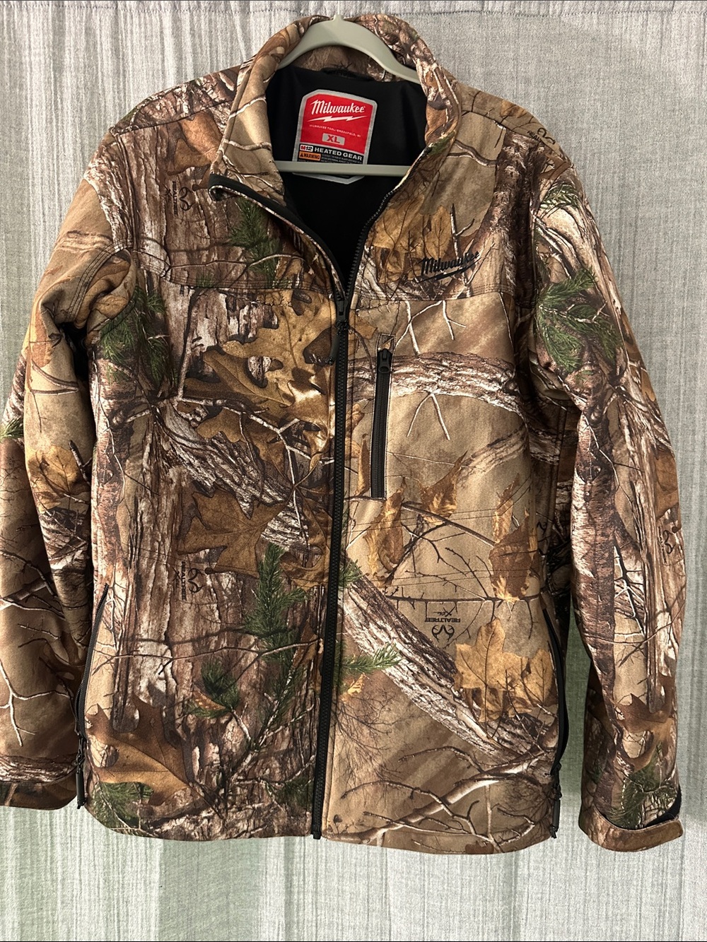 Milwaukee Men’s Camo Heated Jacket